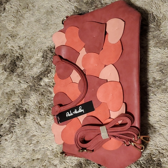 Pink Haley Vegan Leather Pink and Red Valentines Heart Purse NEW WITH TAGS - Picture 5 of 5